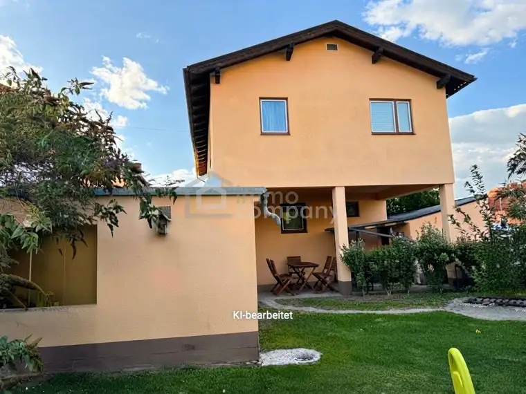 Für große Pläne ist schon Platz - Wohnhaus mit Garten und Doppelgarage in Ternitz – für Eigennutzung &amp; Investoren interessant