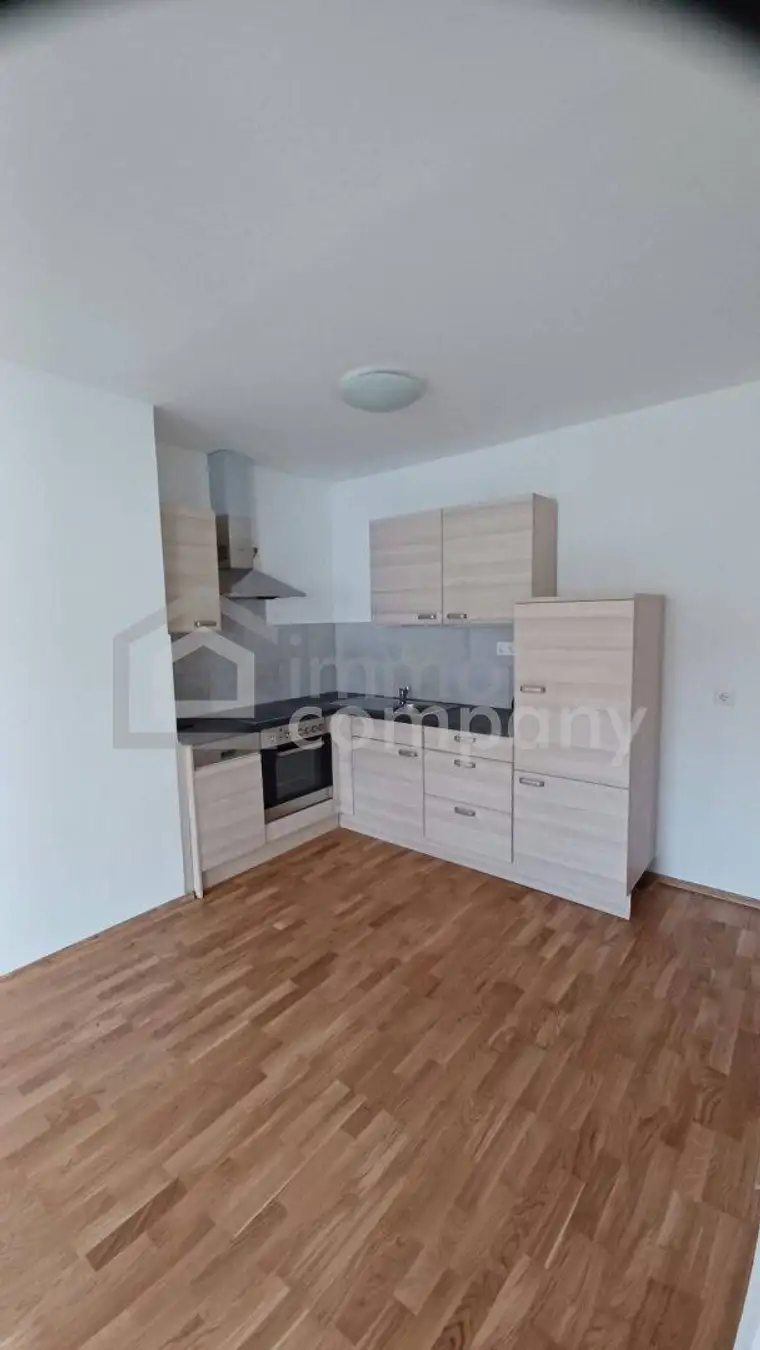 2-Zimmer-Eigentumswohnung mit Parkplatz und Kellerabteil