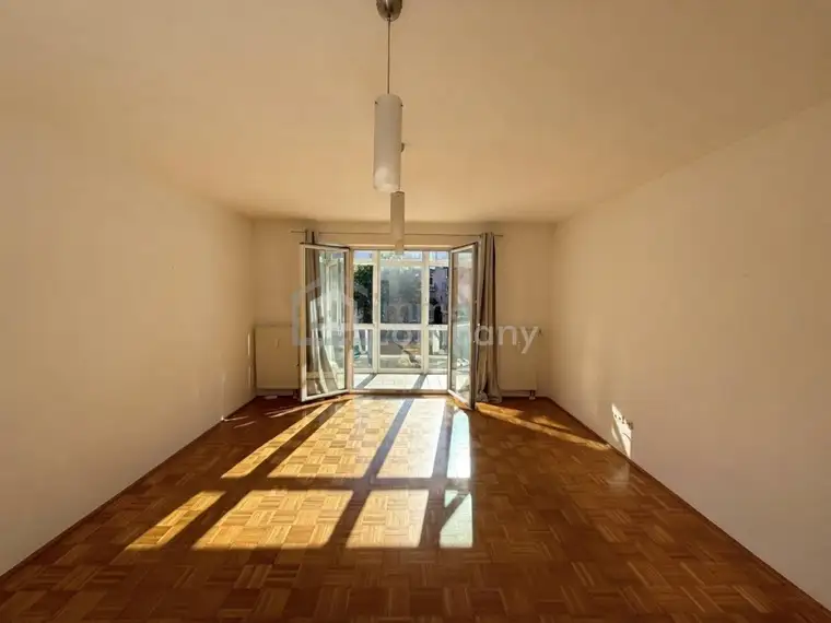 Optimal geschnittene Wohnung in Zentrumsnähe mit Tiefgaragenstellplatz
