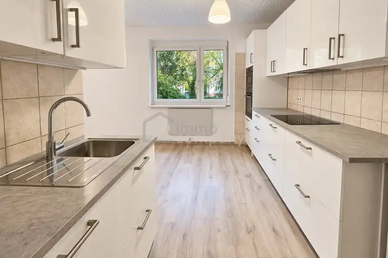 Erstbezug nach Renovierung! 2-Zimmer-Mietwohnung in Götzendorf!