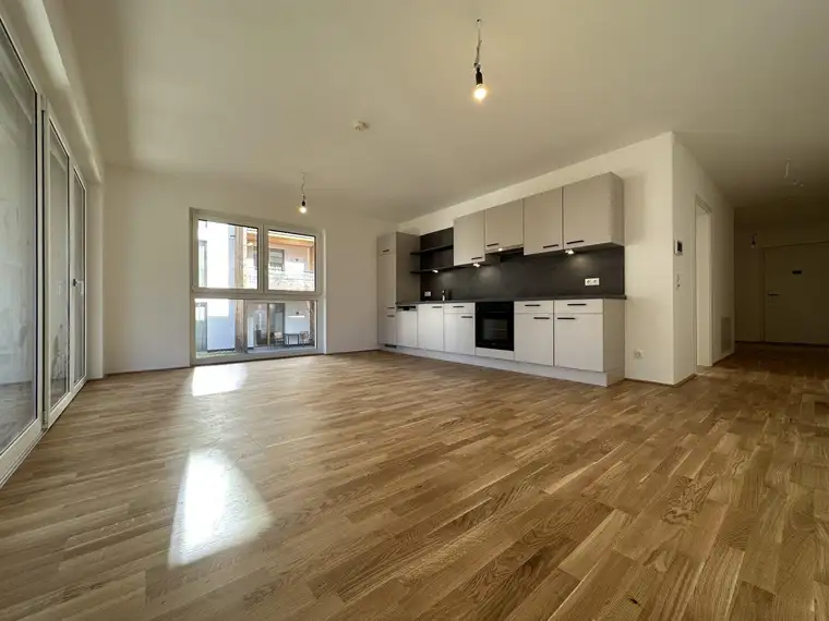 Neubau 2-Zimmer-Wohnung mit toller Terrasse und Bergblick