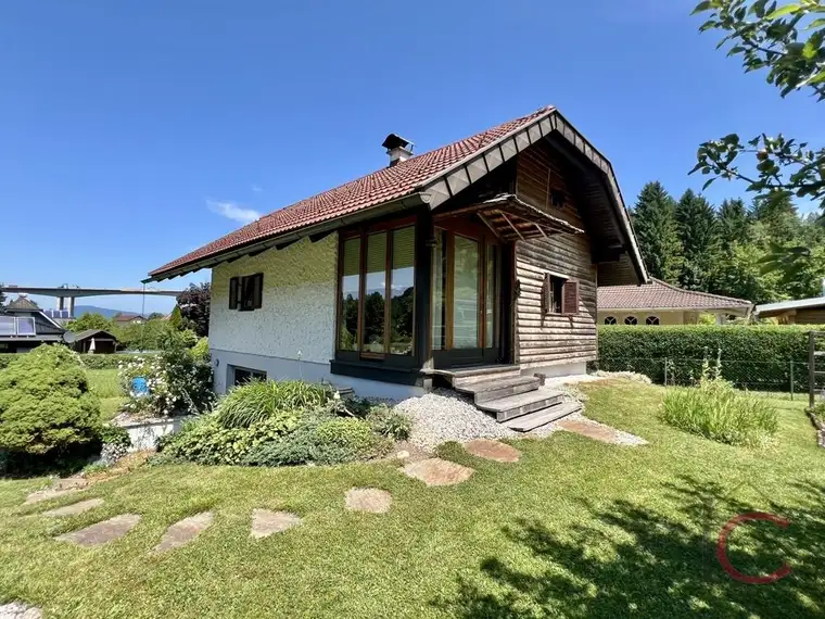 Ausgesprochen urig-entzückendes Wohnhaus in ruhiger Lage