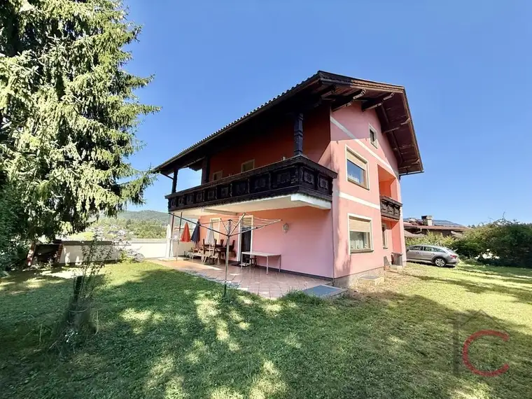 Solides Ein-Zweifamilienhaus in schöner Ruhe-Aussichtslage