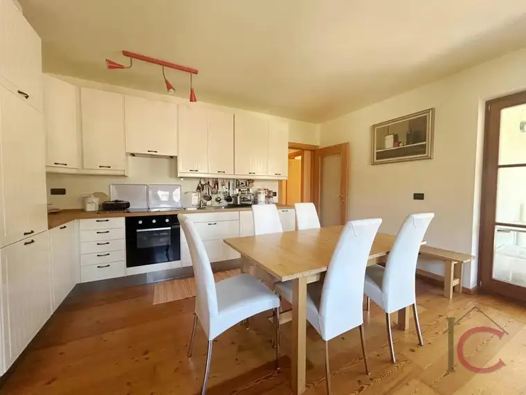 Schöne 3-Zi.-Wohnung mit Panoramaterrasse nahe der Skipiste