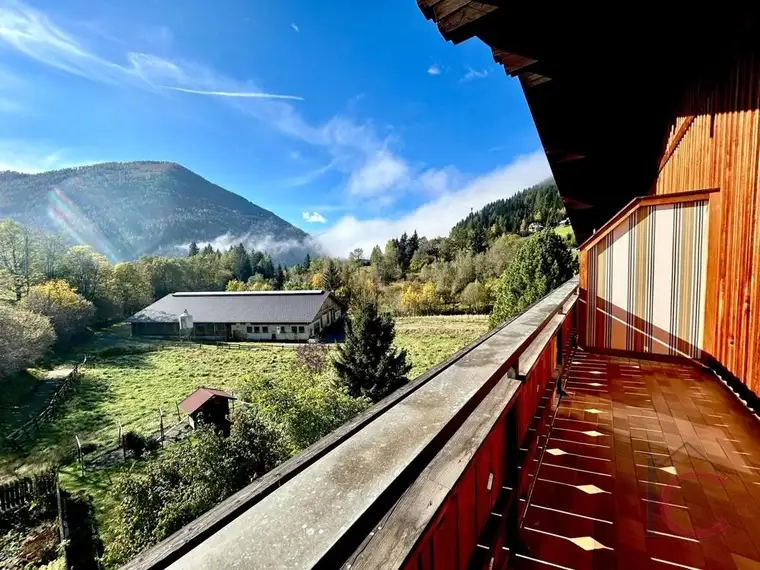 Reizende 2-Zimmer-Wohnung mit Balkon in schöner, ruhiger Grün-Aussichtslage