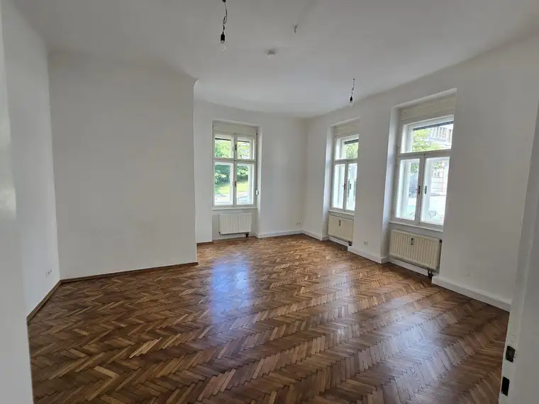 * Toplage - Erstbezugsaltbau mit bester Ausstattung! *