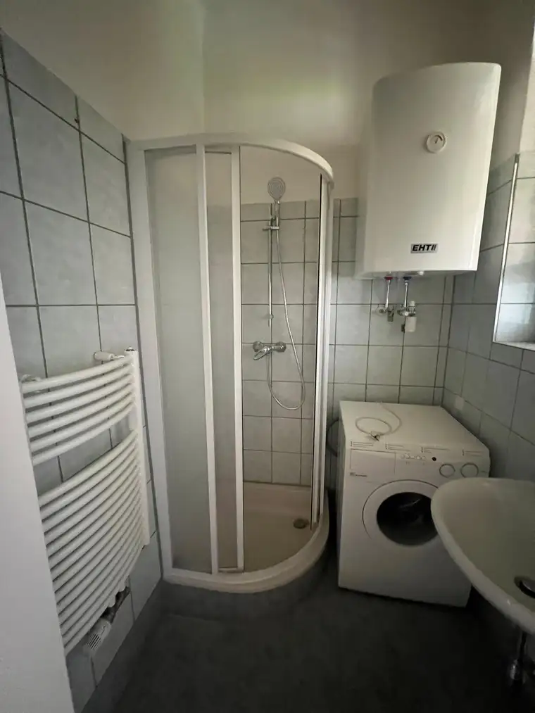 ** Stylische Altbauwohnung mit begehbarem Kleiderschrank - Toplage Nahe TU Graz**