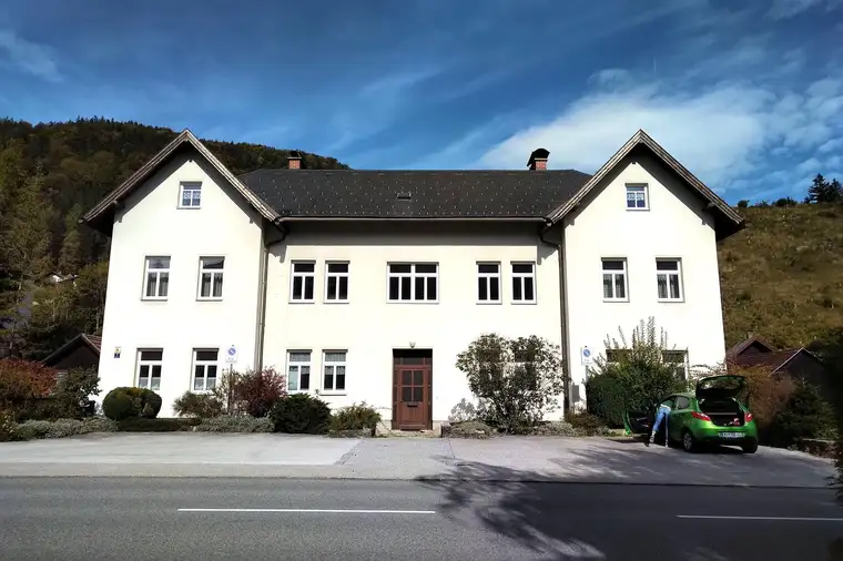 Kleines Zinshaus mit großem Potential &amp; schönem Rohdachboden, Garten &amp; Nebengebäude