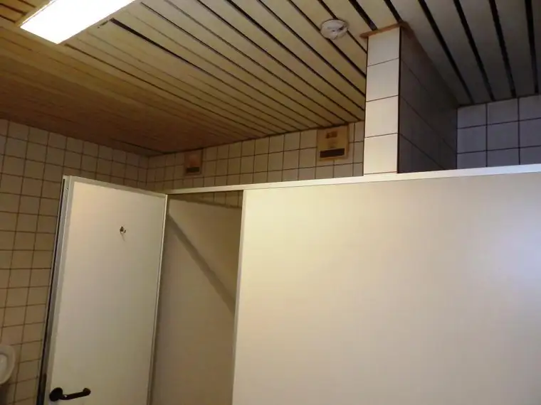 Geschäft - Vereinslokal - Cafe - Eventbar - Wettbüro Vieles ist möglich!