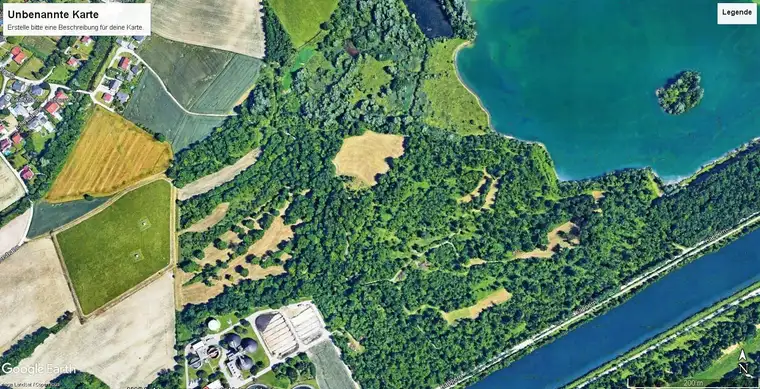 Großer Grund im Grünland - nähe Kläranlage