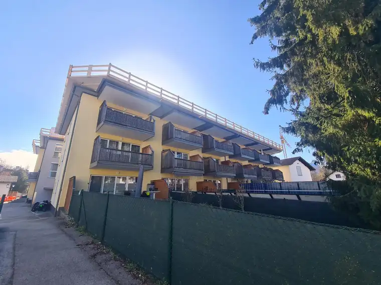 Neues Wohnkapitel in Oberweis – Dachgeschoss, Fernblick, Erstbezug!