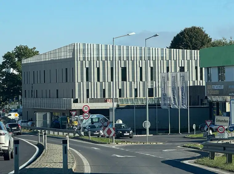 Business Level - Ihr neuer Standort!