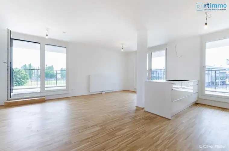 4 ZIMMER ECKWOHNUNG MIT RIESIGEM BALKON + GARAGENPLATZ- U1 NÄHE