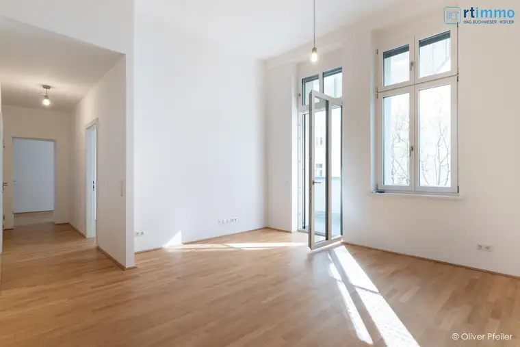 ERSTBEZUG: SCHÖNES BÜRO MIt 3 RÄUMEN mit separaten Eingängen, Kühlung und Tiefgaragenplatz