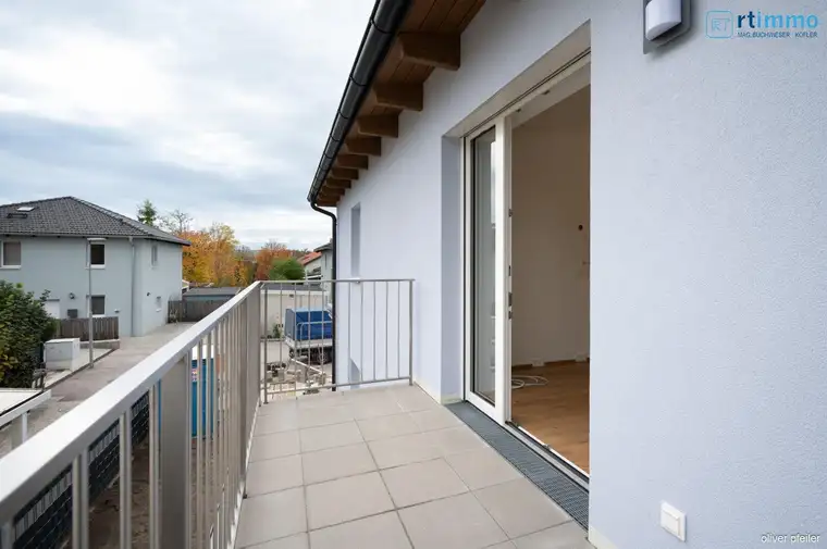 GEMÜTLICH, MODERN, ENERGIEEFFIZIENT: Fünf 2 Zimmer- Mietwohnungen mit Außenflächen warten auf Sie!