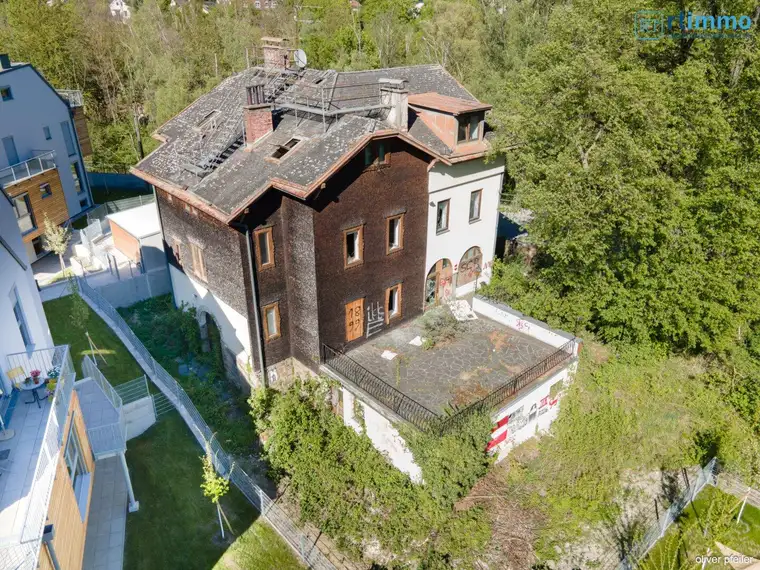 Großes Baugrundstück 720m² mit Garten in 1140 Wien mit großem Entwicklungspotenzial und Altbestand