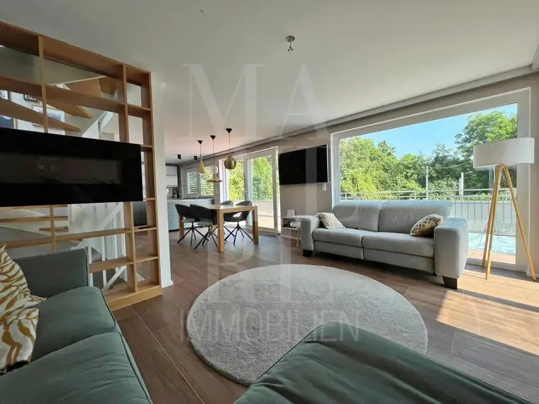 *PROVISIONSFREI* - Modernes Haus mit Pool und Autoabstellplätze in absoluter Grünruhelage und WIENBLICK