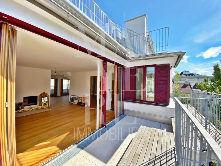 Traumhafte Dachgeschosswohnung mit 360° Blick und allen Extras