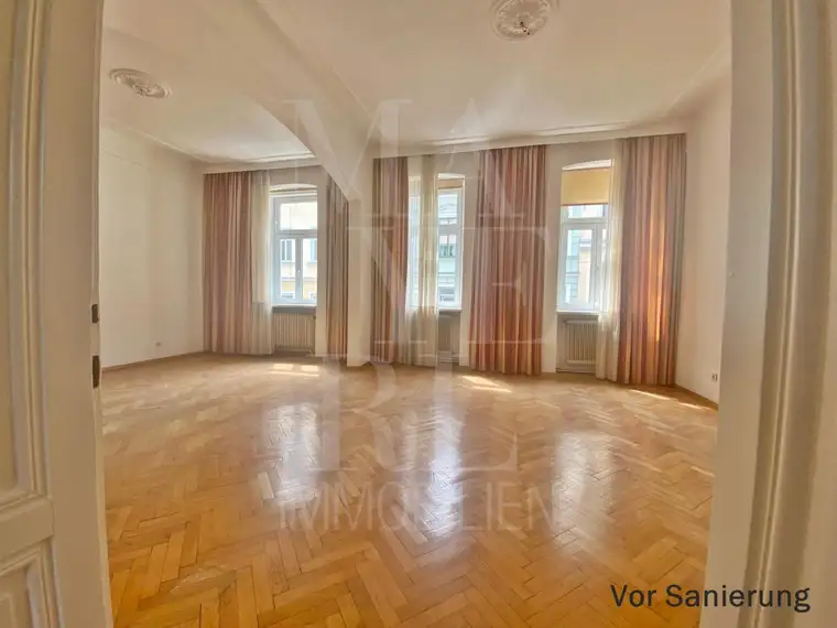 Stadthaus nähe Gersthofer Platz mit Aufstockungspotential