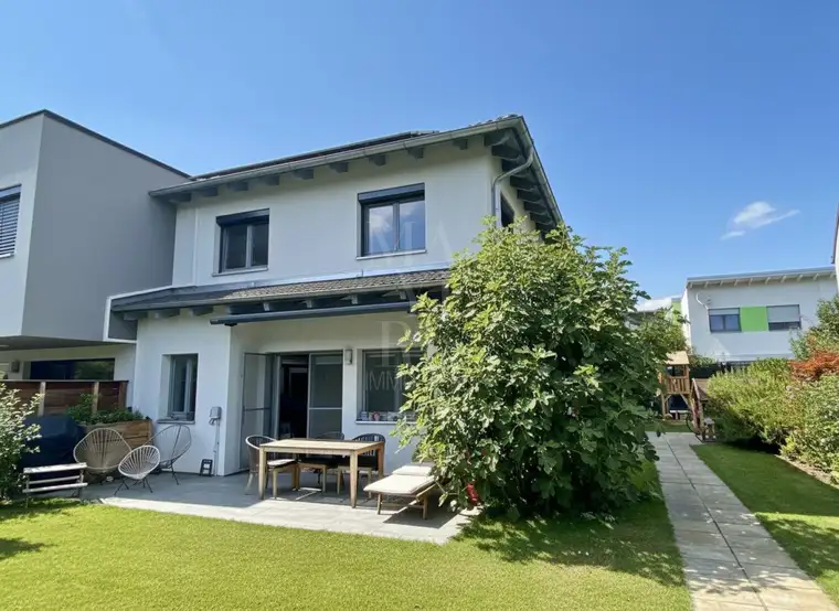 Schönes Haus direkt am Mühlwasser - Wärmepumpe und Photovoltaik Anlage