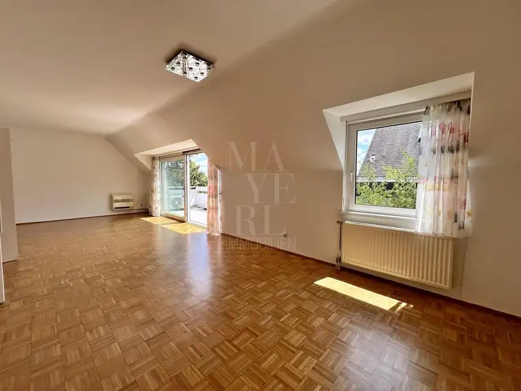 Eva Krulis, MAYERL IMMOBILIEN