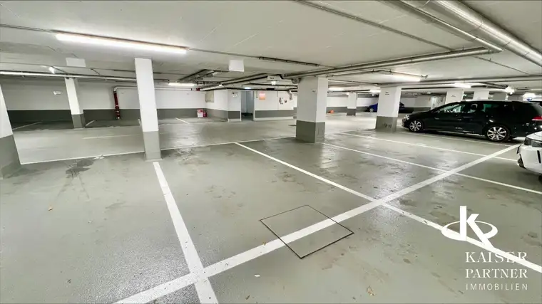 GARAGENSTELLPLATZ - EGGENBERG!