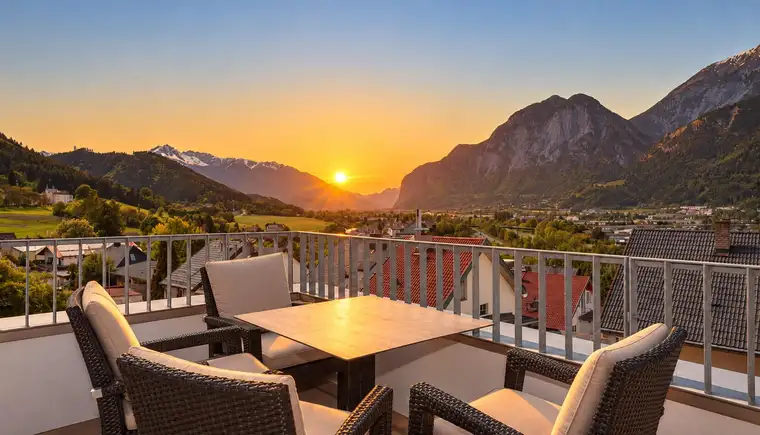 3-Zimmer-Terrassenwohnung mit Privatgarten &amp; Panoramablick über Innsbruck
