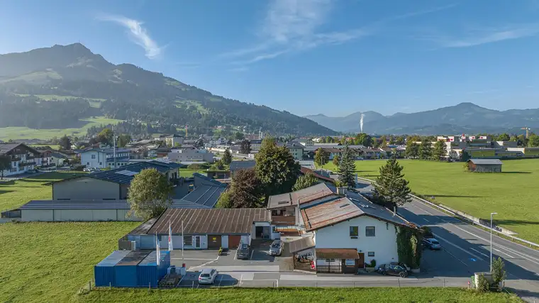 Großzügiges Grundstück mit traumhaftem Kaiserblick
