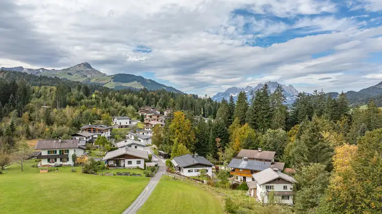 Baugrundstück mit Altbestand in sonniger Ruhelage