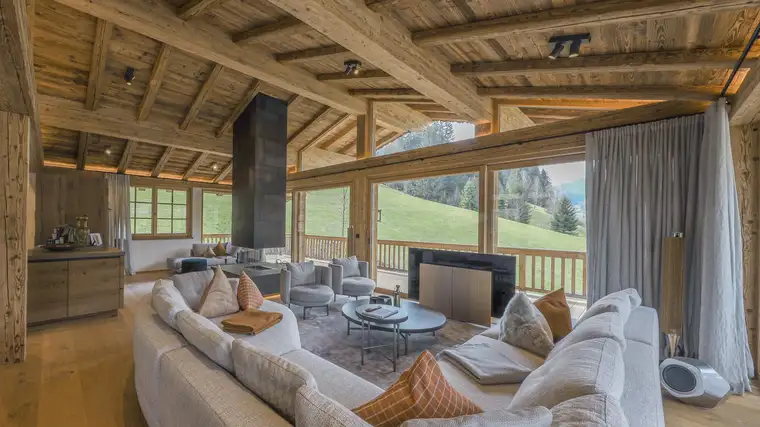 Luxuschalet in einmaliger Top-Aussichtslage
