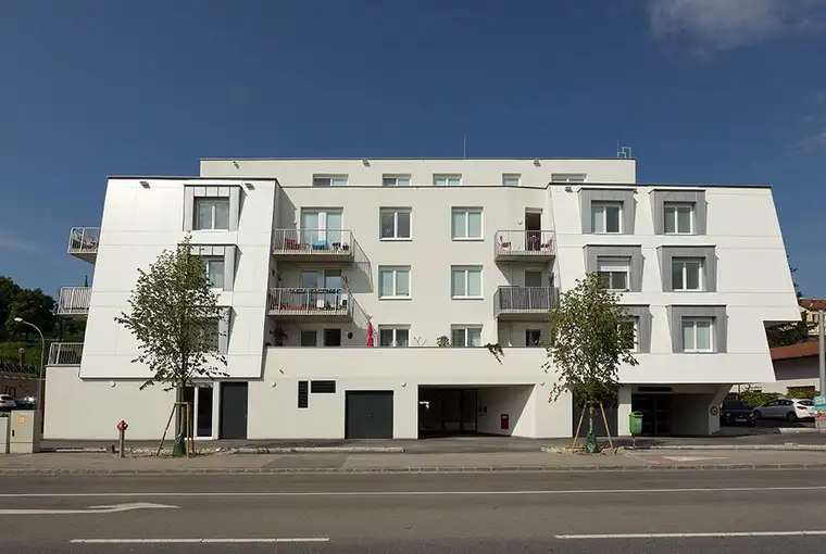 2-Zimmer-Wohnung mit Balkon, Top 8