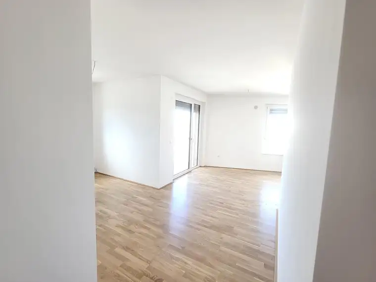 ERSTBEZUG! 2-Zimmer-Wohnung mit Balkon, Top 14