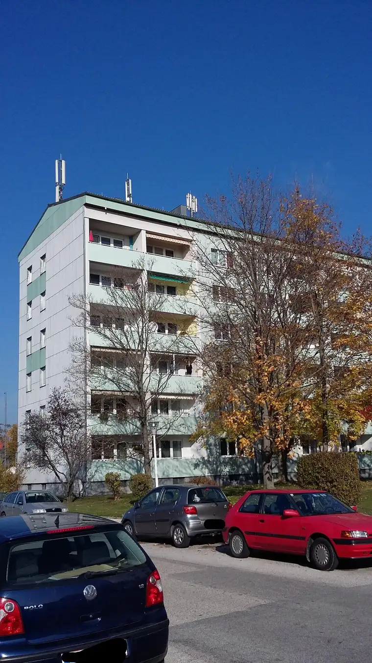 2-Zimmer-Wohnung mit Loggia, Top 17