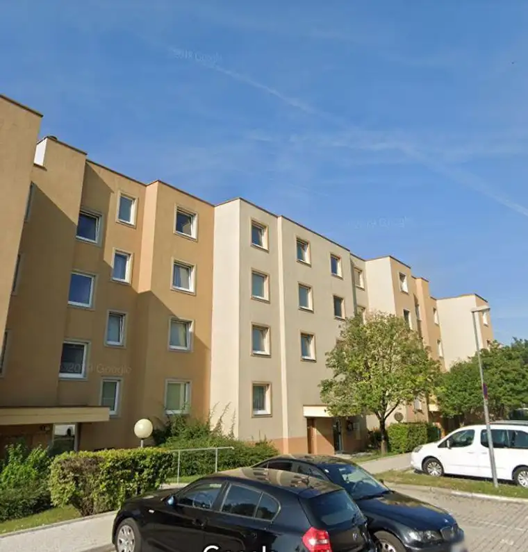 2-Zimmer-Wohnung, Top 9