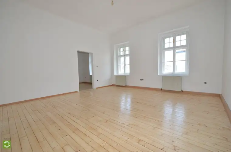 CHRISTOPH CHROMECEK IMMOBILIEN - PERCHTOLDSDORF - Helle 2-Zimmer-Altbauwohnung in Zentrumslage!