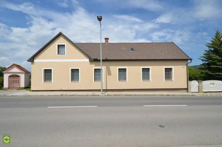 CHRISTOPH CHROMECEK IMMOBILIEN - BAD VÖSLAU / Großau - Zweifamilienhaus mit Werkstatt und Garage!