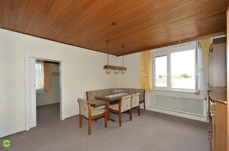 CHRISTOPH CHROMECEK IMMOBILIEN - MÖDLING - Helle, zentrumsnahe und möblierte 2,5 Zimmer zur Miete!