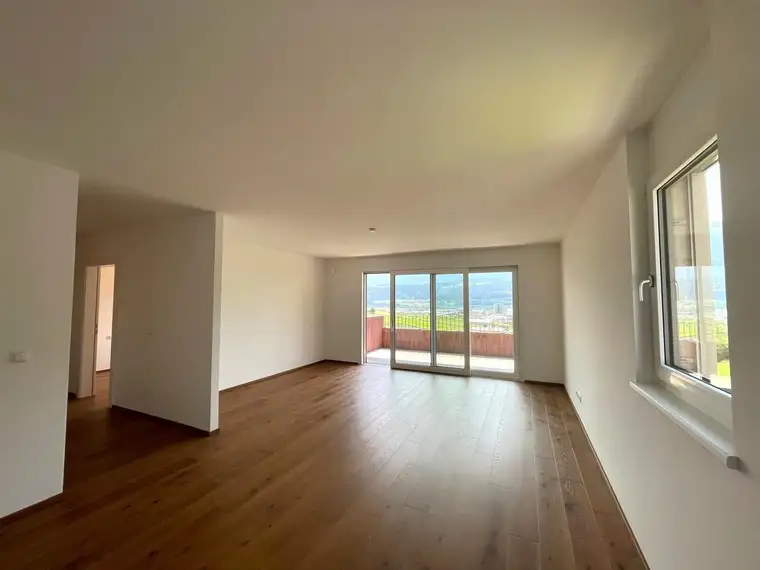 Charmantes Penthouse mit sonniger Terrasse und traumhafter Aussicht in Arzl