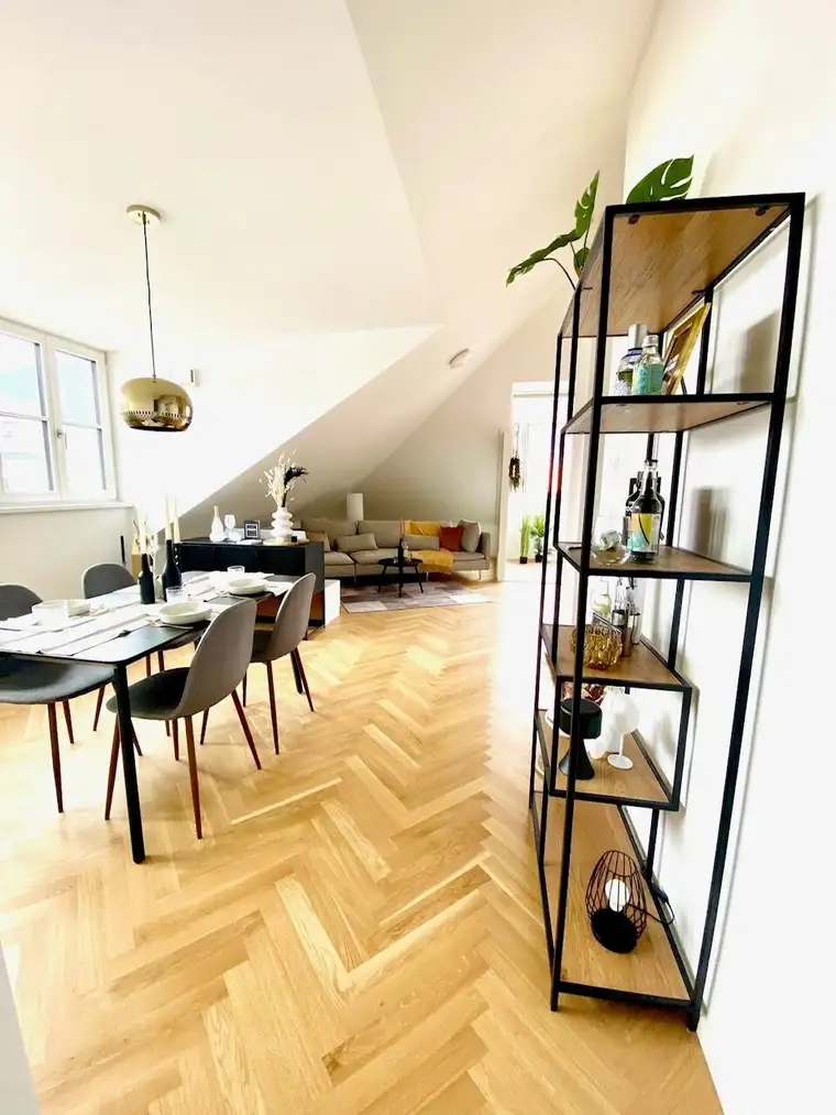 City Penthouse mit Stil und Altbaucharme