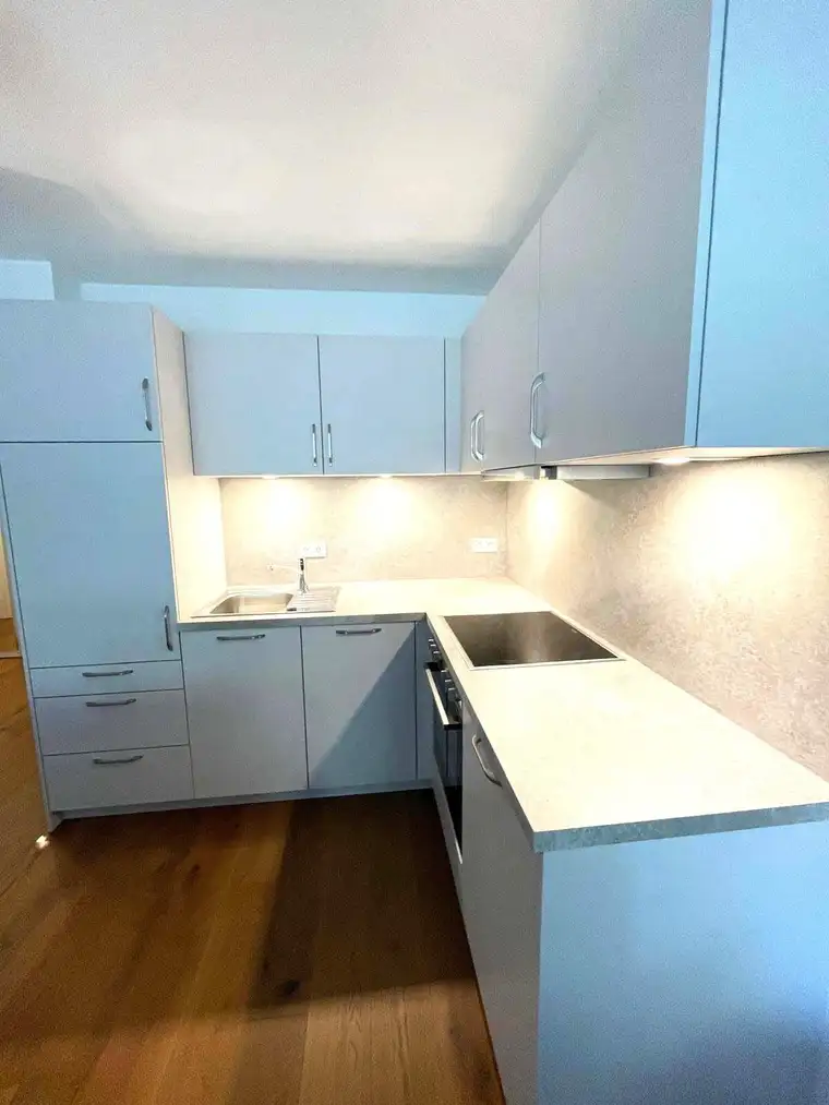 Afsaneh ORTNER, OFA Immobilien GmbH