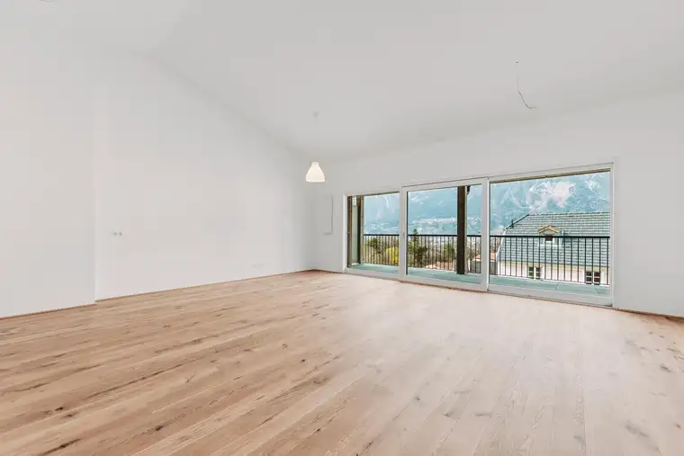 3-Zimmer Dachgeschoss Wohnung mit Terrasse in der Residenz Ambras