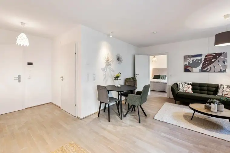 SOLEY - Charmante 2-Zimmer Wohnung mit Loggia - Top 3