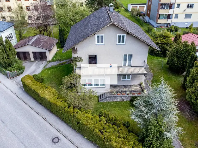 Zweifamilienhaus im Zentrum von Ebensee!