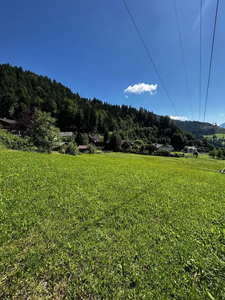 Baugrundstück in sonniger, ruhiger Lage mit Blick auf die Berge und Stadt Liezen! ZWEITWOHNSITZFÄHIG!