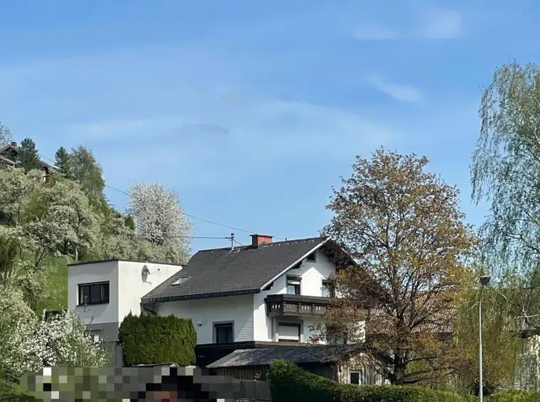 Ein- Mehrfamilienwohnhaus in absoluter Sonnenlage, Grimmingblick-Weitblick!