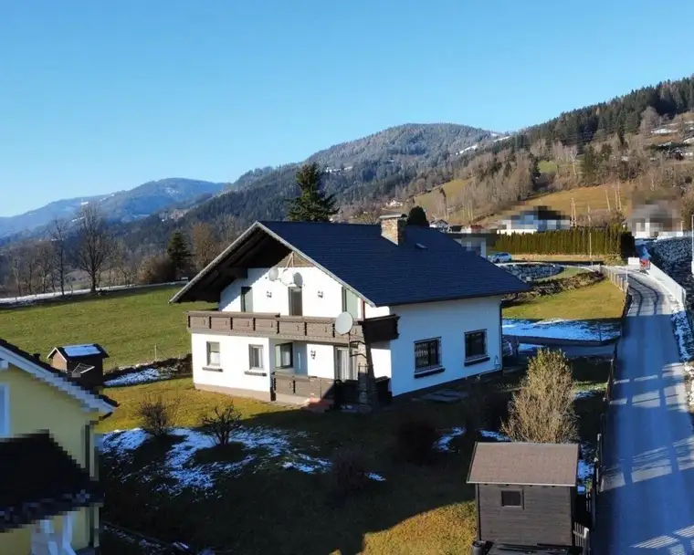 Wohnhaus in Trieben voll unterkellert, Garage und Carport
