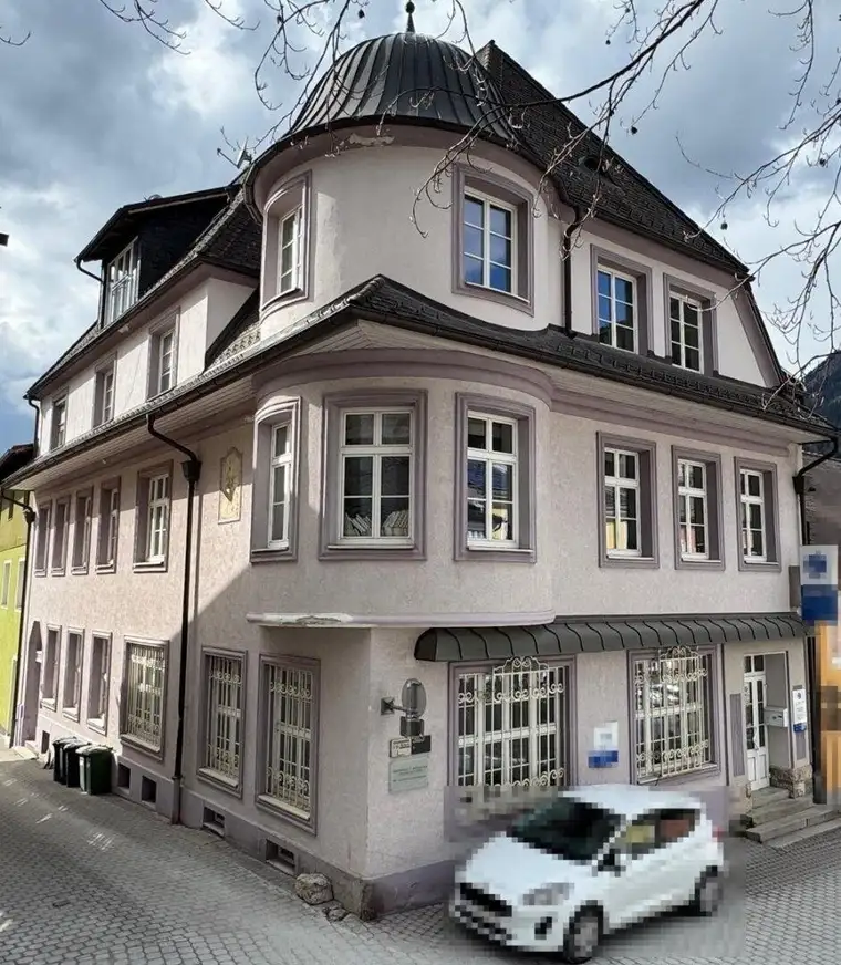 Zinshaus / Renditehaus "Büro-Wohn-Geschäftsgebäude mit großer, TOP ausgestatteten Maisonettenwohnung! Interessante Rendite!"