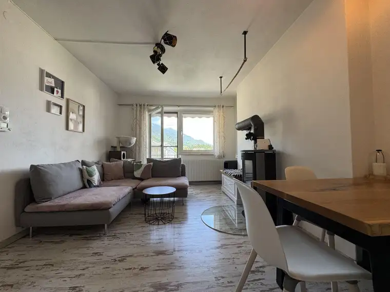 3 Zimmer Eigentumswohnung mit westseitigem Balkon