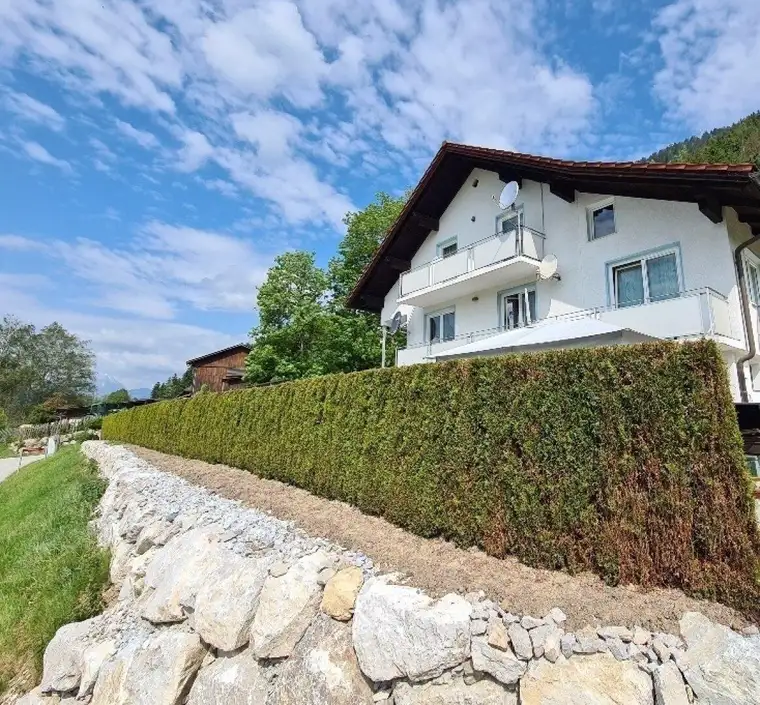 Wohnhaus mit eigener Wasserquelle!