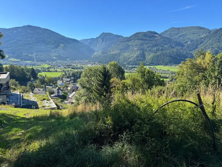 Baugrundstück mit traumhaftem Ausblick!